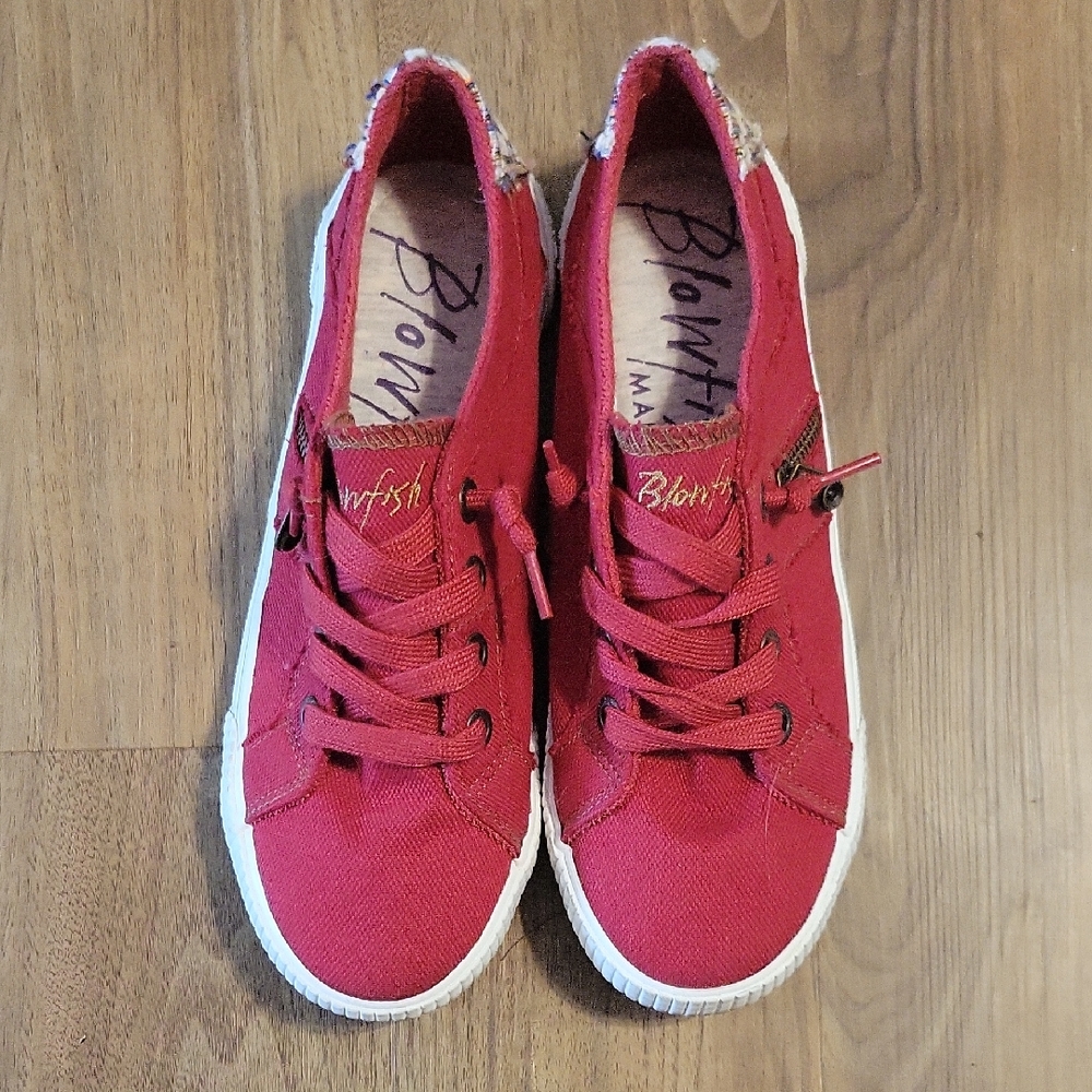 Blowfish Vibrant Red Casual Sneakers with Heel Detail